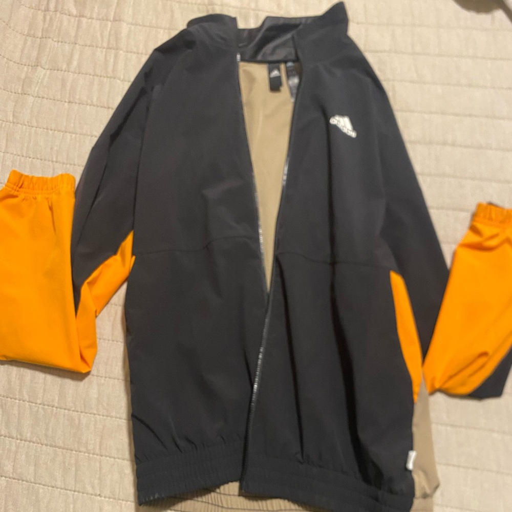 Adidas Men's Trvl Ventilation Tracktop. Size (s/m) (US)